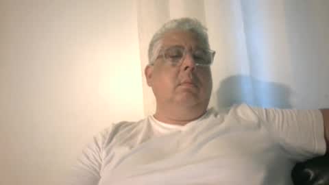 Snapshot of czar1974 chatting on March 1, 12:07 pm czar1974 online show from March 1, 12:07 pm