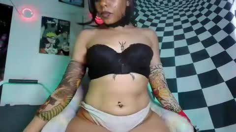 Snapshot of d00m4d00dz chatting on July 15, 8:36 pm nerdyhotgoth online show from July 15, 8:36 pm