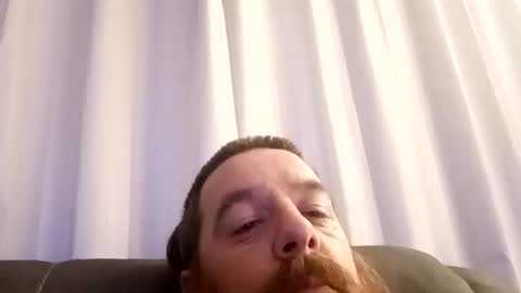 Snapshot of d1988 chatting on December 3, 8:56 am D online show from December 3, 8:56 am