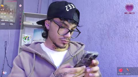 Snapshot of d4ni_king chatting on November 18, 2:50 am d4ni_king online show from November 18, 2:50 am