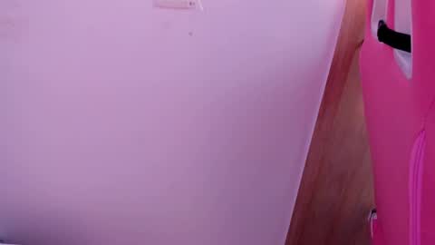 Snapshot of d___darling chatting on February 2, 9:51 am darling online show from February 2, 9:51 am