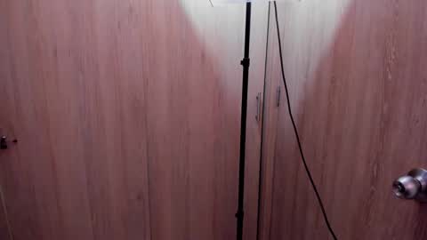 Snapshot of d___darling chatting on February 27, 9:32 am darling online show from February 27, 9:32 am