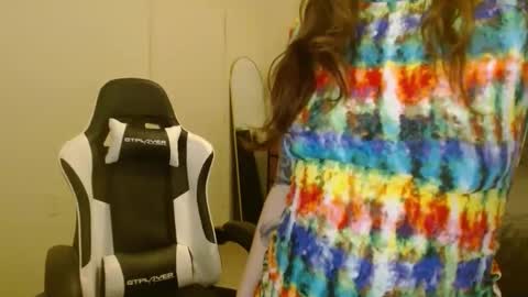 Snapshot of d_a_i_s_y chatting on March 10, 11:38 pm Daisy online show from March 10, 11:38 pm