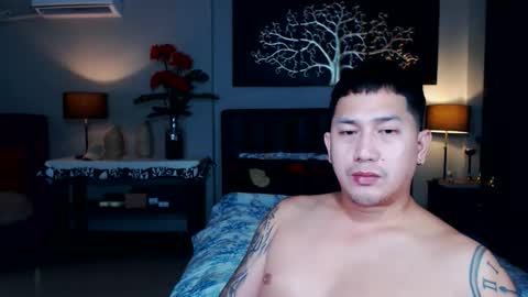Snapshot of d_greatalexander chatting on May 17, 3:04 am D GreatALEXANDER online show from May 17, 3:04 am