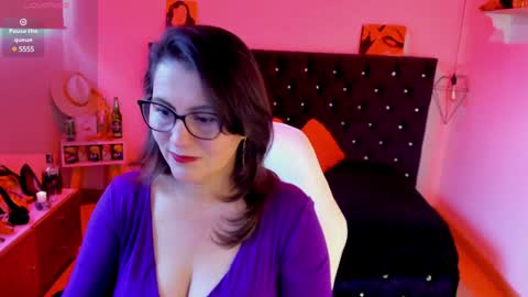 Snapshot of d_martii chatting on January 26, 11:50 am Mia online show from January 26, 11:50 am