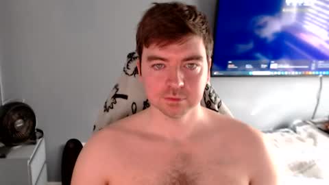 Snapshot of d_surman1994 chatting on March 14, 1:49 pm d_surman1994 online show from March 14, 1:49 pm