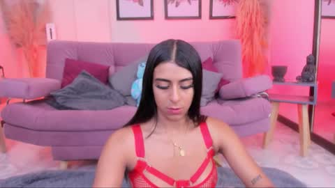 Snapshot of daaniela_moon chatting on November 15, 12:02 pm Daniela online show from November 15, 12:02 pm