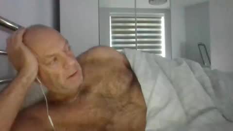 Snapshot of dab2912 chatting on December 5, 8:34 am dab2912 online show from December 5, 8:34 am