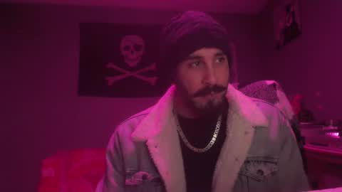 Snapshot of dabirdfree chatting on March 8, 7:39 pm Destroyer online show from March 8, 7:39 pm