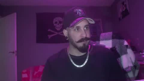 Snapshot of dabirdfree chatting on March 22, 7:28 pm Destroyer online show from March 22, 7:28 pm