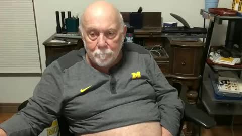 Snapshot of dack47 chatting on February 28, 5:04 am dack47 online show from February 28, 5:04 am