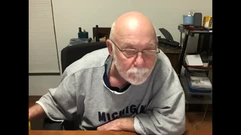 Snapshot of dack47 chatting on October 31, 6:47 am dack47 online show from October 31, 6:47 am