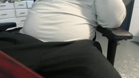dadbod740 online show from April 30, 5:41 pm