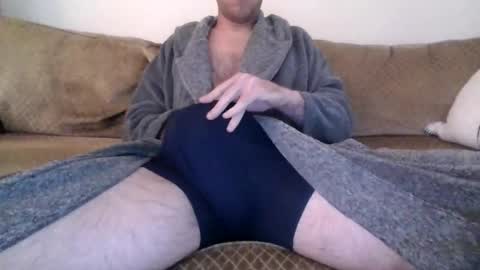 dadboddd1 online show from April 15, 4:25 pm