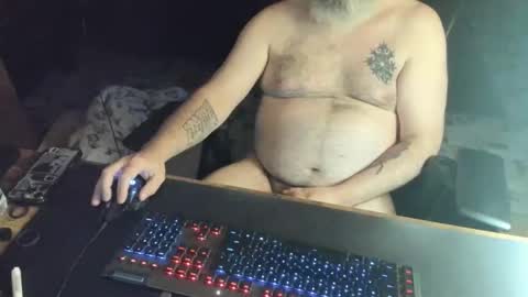 Snapshot of dadbodfatrod chatting on December 15, 11:42 pm Daddy online show from December 15, 11:42 pm