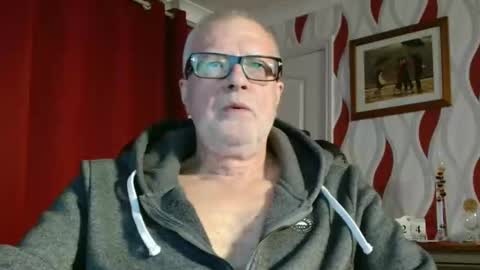 Brian ... online show from November 24, 9:14 pm