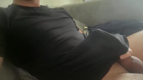 Snapshot of daddy_dick_4u chatting on April 2, 11:41 am daddy_dick_4u online show from April 2, 11:41 am