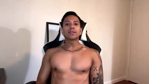 daddyfit95 online show from May 26, 4:30 am