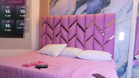 Snapshot of daddyissuesss_ chatting on November 1, 7:16 pm JAZMIN online show from November 1, 7:16 pm