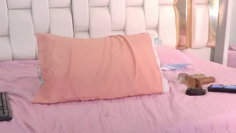 Snapshot of daddyissuesss_ chatting on November 21, 9:24 pm JAZMIN online show from November 21, 9:24 pm