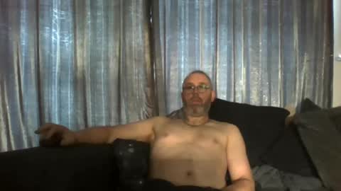 daddyshome2025 online show from June 13, 6:55 am