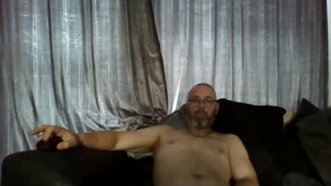 daddyshome2025 online show from June 27, 6:51 am
