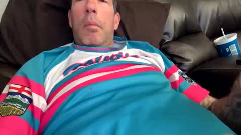 Snapshot of daddyshornyy chatting on May 17, 7:10 pm daddyshornyy online show from May 17, 7:10 pm