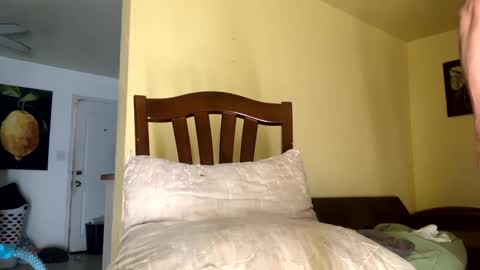 Let Me IRL online show from December 2, 3:36 pm