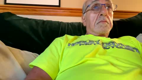 Snapshot of daddyweis chatting on September 26, 8:57 pm daddyweis online show from September 26, 8:57 pm