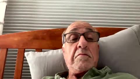 Snapshot of daddyweis chatting on October 4, 3:15 am daddyweis online show from October 4, 3:15 am