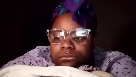 Snapshot of dadeesqtpieluvsu chatting on February 11, 1:21 am DadeesQTPie online show from February 11, 1:21 am