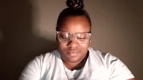 Snapshot of dadeesqtpieluvsu chatting on February 18, 12:17 am DadeesQTPie online show from February 18, 12:17 am