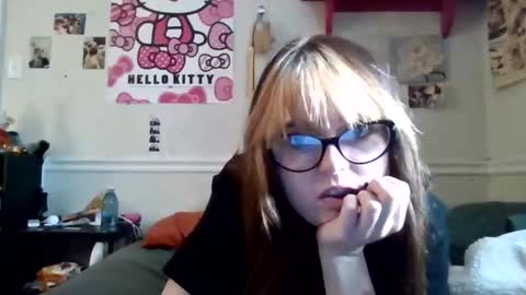 dadsdoll2 online show from March 25, 12:55 pm