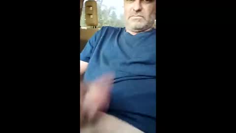 Snapshot of dadsfreedickrides chatting on March 24, 3:28 pm dadsfreedickrides online show from March 24, 3:28 pm