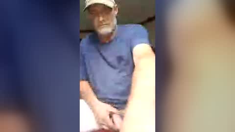Snapshot of dadsfreedickrides chatting on August 2, 2:26 pm dadsfreedickrides online show from August 2, 2:26 pm
