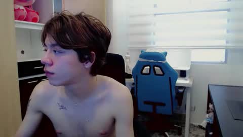 dae_lune online show from February 11, 9:20 pm