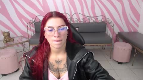 daffne evans online show from December 1, 1:27 pm