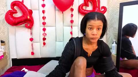 daffnelewis online show from February 17, 11:18 am