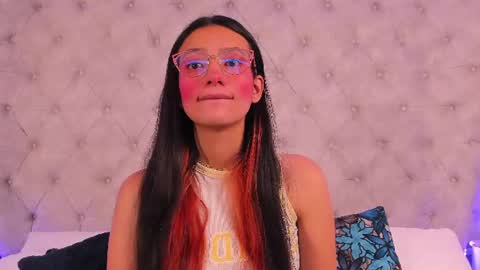Snapshot of dafne_bss chatting on July 12, 11:07 pm dafne_bss online show from July 12, 11:07 pm