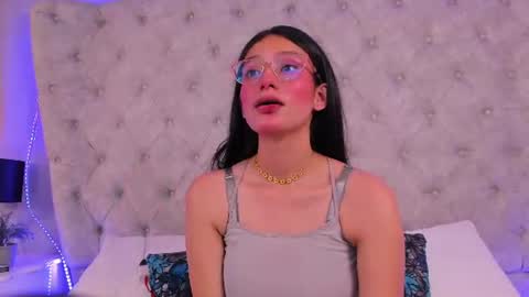 Snapshot of dafne_bss chatting on August 2, 11:03 pm dafne_bss online show from August 2, 11:03 pm