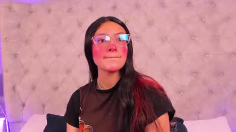 Snapshot of dafne_bss chatting on August 9, 11:20 pm dafne_bss online show from August 9, 11:20 pm