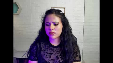 Snapshot of dafne_cleo chatting on September 19, 9:37 pm Dafne online show from September 19, 9:37 pm