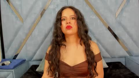 Snapshot of dafne_cleo chatting on September 23, 10:35 pm Dafne online show from September 23, 10:35 pm