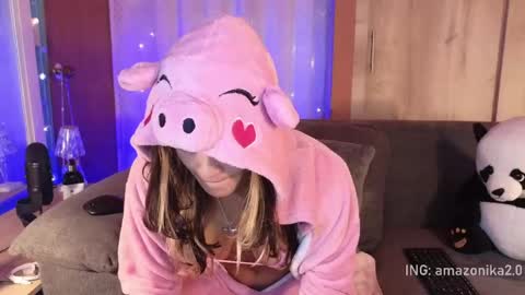 Snapshot of dafne_shark chatting on May 24, 2:11 pm LORENA online show from May 24, 2:11 pm