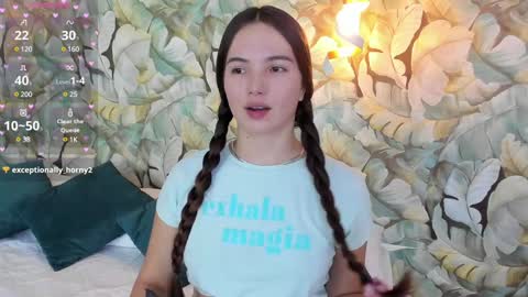 Snapshot of dafnevega chatting on February 6, 7:51 pm Dafne  online show from February 6, 7:51 pm