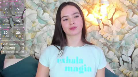 Snapshot of dafnevega chatting on February 26, 1:53 am Dafne  online show from February 26, 1:53 am