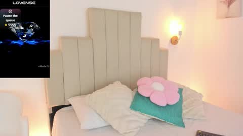 Snapshot of dafnevega chatting on October 28, 1:03 pm Dafne  online show from October 28, 1:03 pm