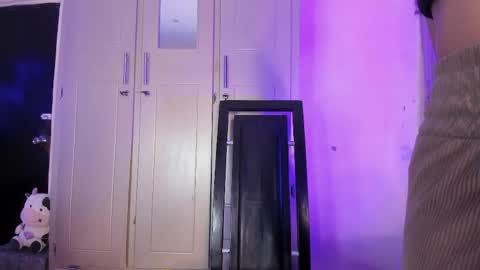 dafnezahira20 online show from June 2, 2:46 am