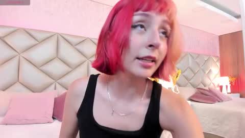 Snapshot of dafnne_hall chatting on November 28, 4:59 am Dafnne online show from November 28, 4:59 am