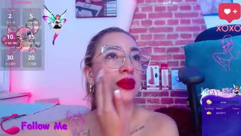 Snapshot of dagny_ chatting on February 11, 9:20 am Dagny online show from February 11, 9:20 am